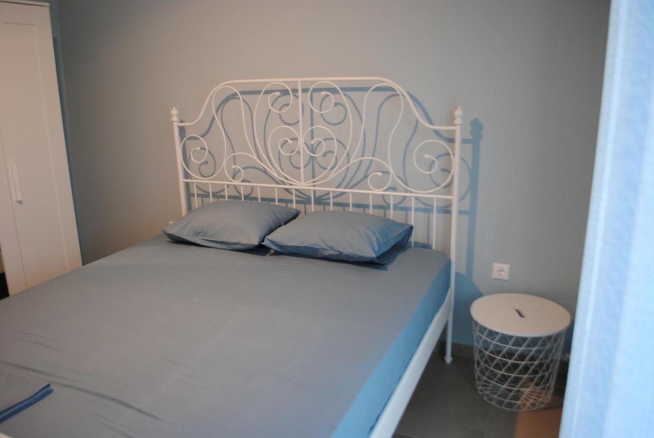 Sea Breeze Apartment Nea Iraklitsa ภายนอก รูปภาพ