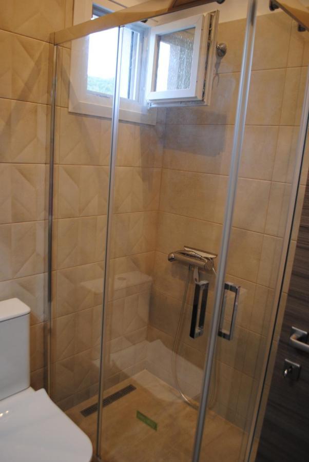 Sea Breeze Apartment Nea Iraklitsa ภายนอก รูปภาพ