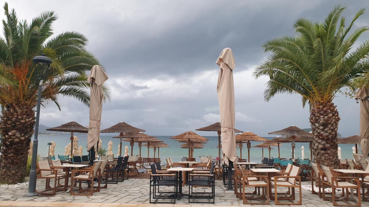 Sea Breeze Apartment Nea Iraklitsa ภายนอก รูปภาพ