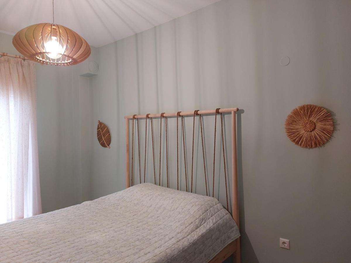 Sea Breeze Apartment Nea Iraklitsa ภายนอก รูปภาพ